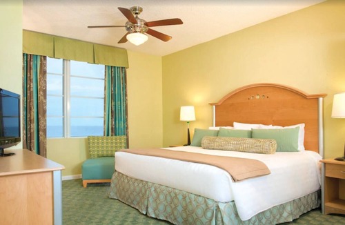 Seabreeze Historic District Resort | Daytona Beach Speedway 2-bedroom deluxe