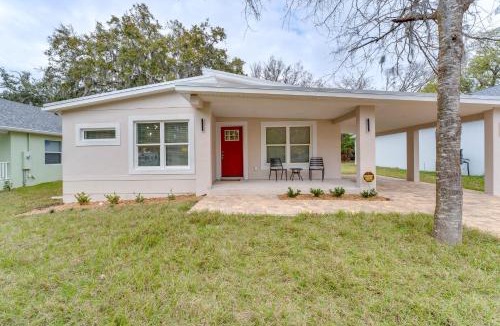 Holly Hill House | Daytona Beach Vacation Home ~ 4 Mi to Main St Pier