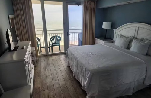 Elrod Estates Resort | Daytona Bike Week, Royal Floridian-Beach Front 2-bedroom, 2 bath condo, sleeps 6