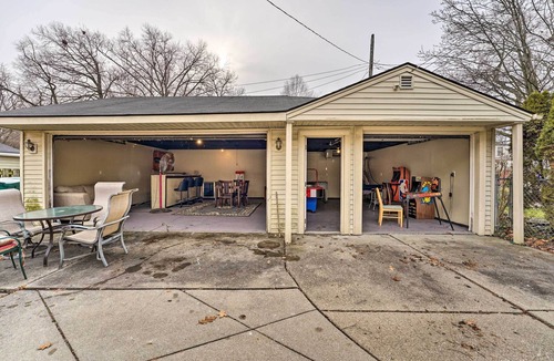 Dearborn Cottage | Dearborn Home w/Games & Furnished Patio