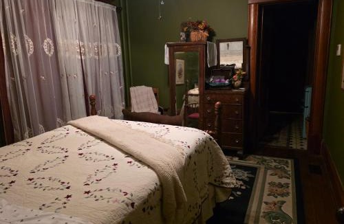 Wichita Bed & Breakfast | Delano Bed and Breakfast