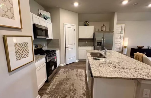 Broussard House | Delightful 4-bedroom house with AC in Broussard