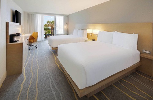 Daytona Beach Shores Hotel | Delta Hotels by Marriott Daytona Beach