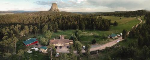 Devils Tower Bed & Breakfast | Devils Tower Lodge Bed & Breakfast