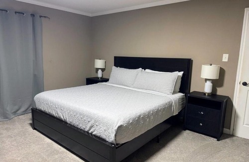 Euless House | DFW World Cup Oasis-Pool & 15 Min to Stadium