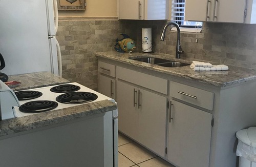 St. Pete Beach Condo | DID NOT FLOOD, ground floor! St. Pete Beach Condo. Gulf view, great location!