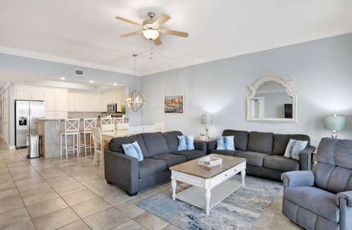 Orange Beach Condo | Direct BEACHFRONT Lazy River Waterslide Hot Tubs-Walk to restaurant's and Bar's
