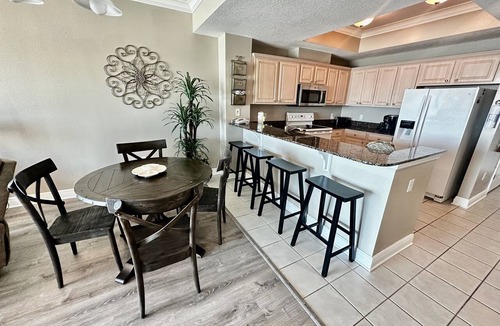 Gulf Shores Condo | Direct Gulf Front ~ 4th Floor ~ 2BD 2BA ~ Oversized Balcony ~ GulfShoresByOwner