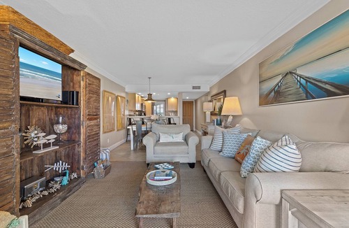 Point East Condo | 🌊Direct Ocean View, Gorgeous Updated Interior - Point East 314🌊