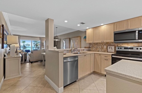 Point East Condo | 🌊Direct Ocean View, Gorgeous Updated Interior - Point East 314🌊