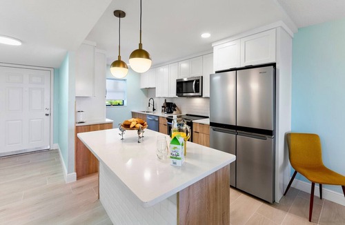 Port Canaveral Condo | Direct Oceanfront Dream | Retro-Chic Condo on the Beach w/Stunning Views! ☀️