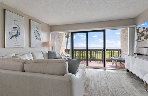 Butler Beach Condo | Direct Oceanfront 2BR Suite - Pool & Immediate Beach Access