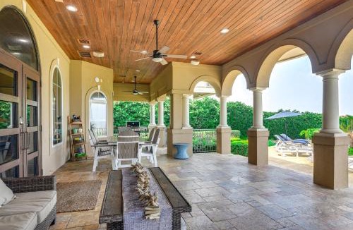 Dickinson Villa | Dock, Infinity Pool! Luxe Villa on Galveston Bay