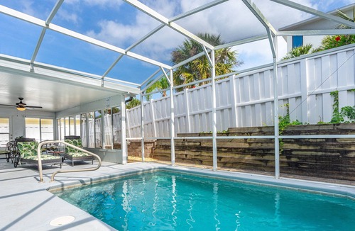Horton Shores House | Dog Friendly and STEPS from the Ocean! Big Beach House with Pool, BBQ & Garage