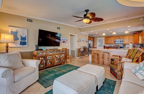 O'byrne House | Dog-friendly bungalow steps from the beach with washer/dryer & central AC