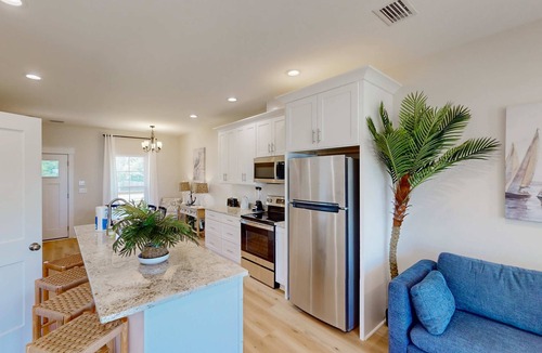 Carrabelle House | Dog-Friendly Home with WIFI and Washer-Dryer, stunning lake views