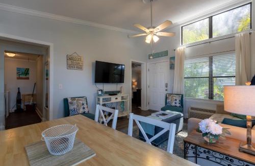 New Smyrna Beach House | Dolphin Cove Cottage -22 & Pet Friendly!