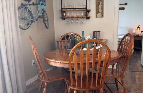 Namur Cottage | Door County Sunsets, cozy cottage with private beach!