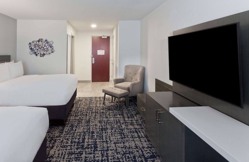 Dothan Hotel | DoubleTree by Hilton Dothan, AL