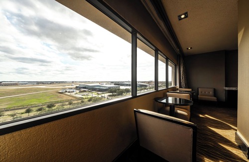 Southeast Houston Hotel | Doubletree by Hilton Houston Hobby Airport