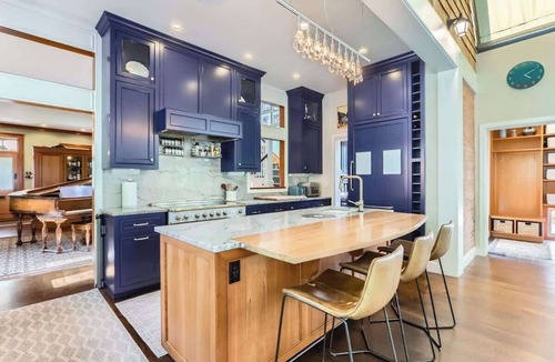 Lower Arapahoe House | Downtown Boulder Gem – Stylish 5BDR by the Creek