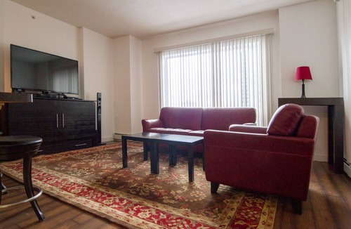 Downtown Edmonton Apartment | Downtown Core Icon Executive - Best Location Central Downtown