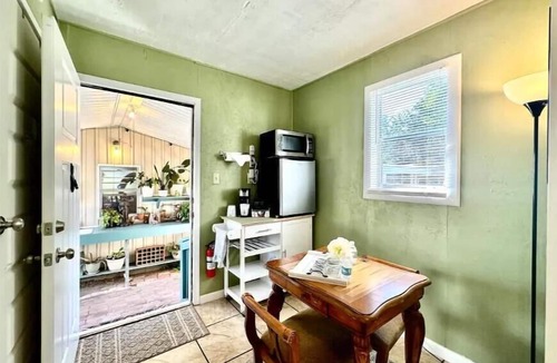 East Hill Cottage | Downtown cottage 7 miles to beach. Coastal w/out luxury resort prices
