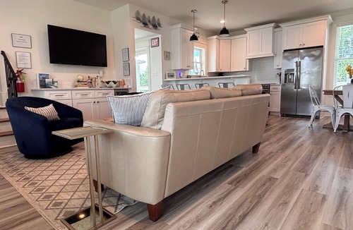 Pass Christian House | Downtown Dreaming: Walk to Beach, Restaurants, Shopping. New Construction!