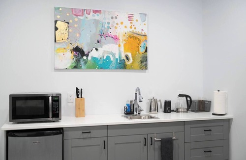 Spearfish Apartment | Downtown Executive Apartment - Alum