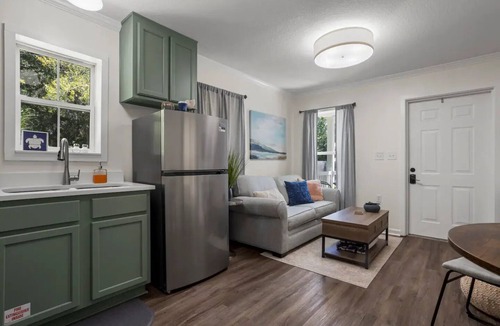 Ocean Springs House | Downtown Peaceful Pearl
