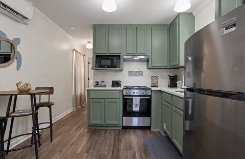 Ocean Springs House | Downtown Peaceful Pearl