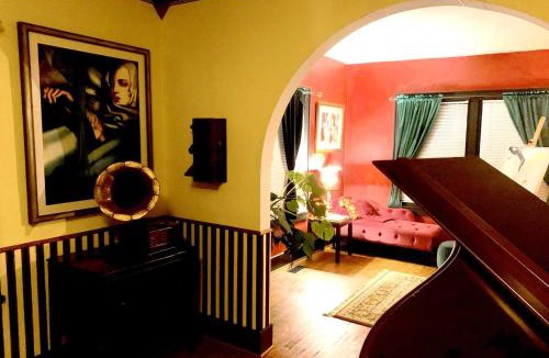 Lafayette House | Dr. Yaple's Art Deco House