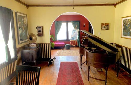 Lafayette House | Dr. Yaple's Art Deco House