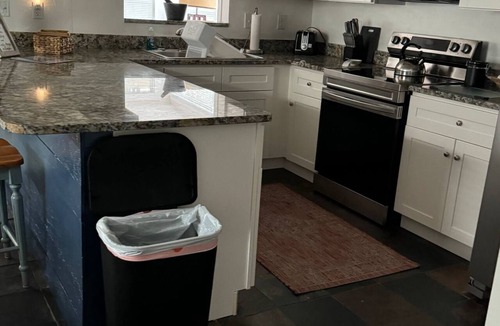 Holly Hill House | Dragonfly Landing: Close to Everything
