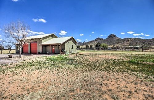 Elgin House | Dual-Unit Ranch in Elgin Wine Country!