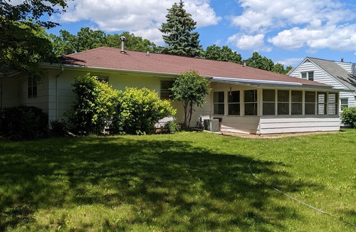 Oshkosh House | EAA rental