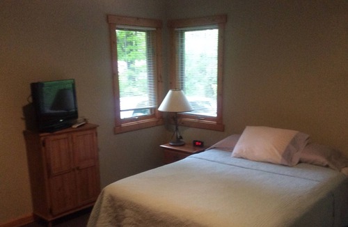 Hurley Cabin | Eagle Point Cabin on Island Lake in Iron County, Wisconsin