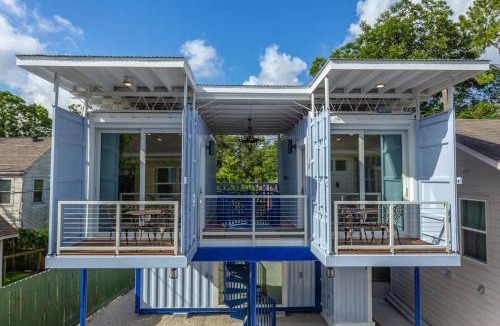 Greater East End Apartment | East Downtown Micro-luxe Container Living Pod #9