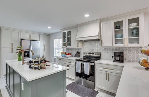 Longview House | East Texas Group Getaway! Modern Longview Home