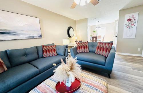 Hammond Apartment | Eastgate 18B beautiful townhouse