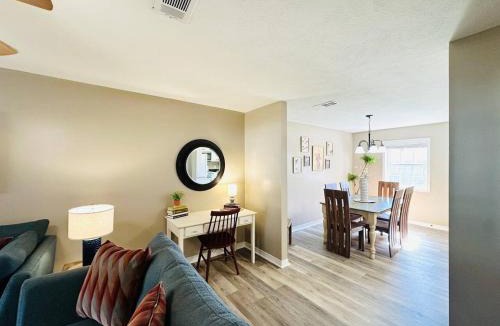 Hammond Apartment | Eastgate 18B beautiful townhouse