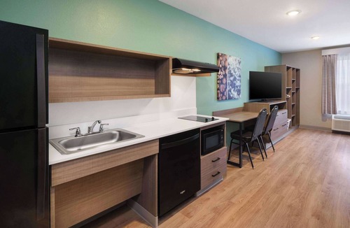 Madison Hotel | ECHO Suites Extended Stay by Wyndham Madison