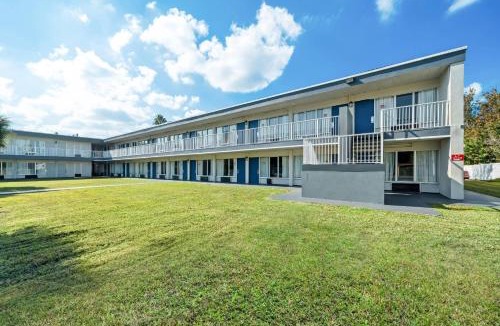 Daytona Beach Cabin | Econo Lodge Daytona Beach - Speedway