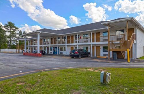 Ashburn Hotel | Economy Inn Ashburn GA I-75