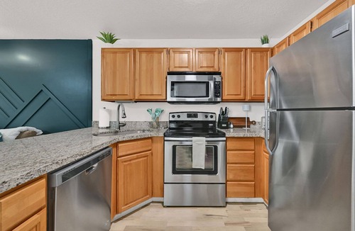 Wolf Creek Condo | Eden Condo with Hot Tub on Powder Mountain Shuttle Route
