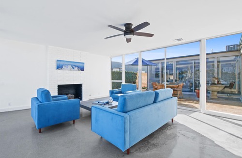 Huntington Harbour House | Elegant Island Oasis in Huntington Beach, California's Heart.
