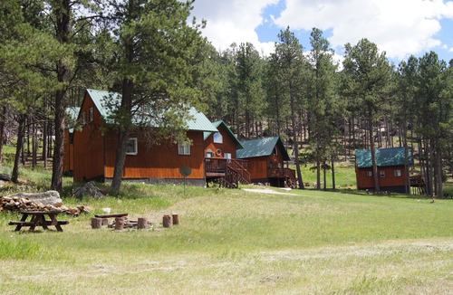 Custer Ski Chalet | Elk Haven Vacation Cabins, Custer SD, Elk Haven Vacation Cabins, Custer SD