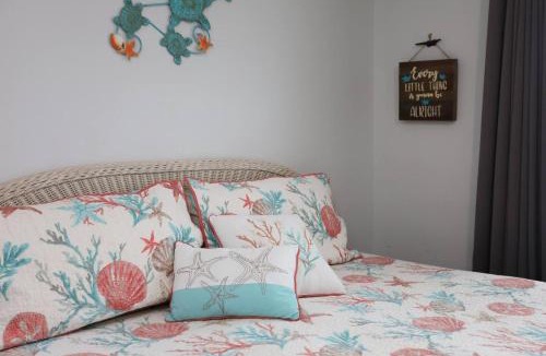 Sugar Beach House | Emerald Shores: Steps from the Gulf, Navarre Beach