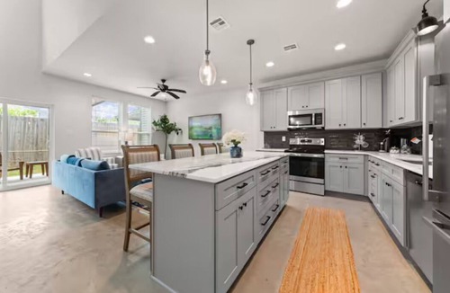 Lafayette House | Enclave 3 Bedroom Luxury Homes