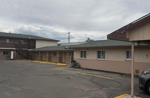 Farmington Hotel | Encore Motel
